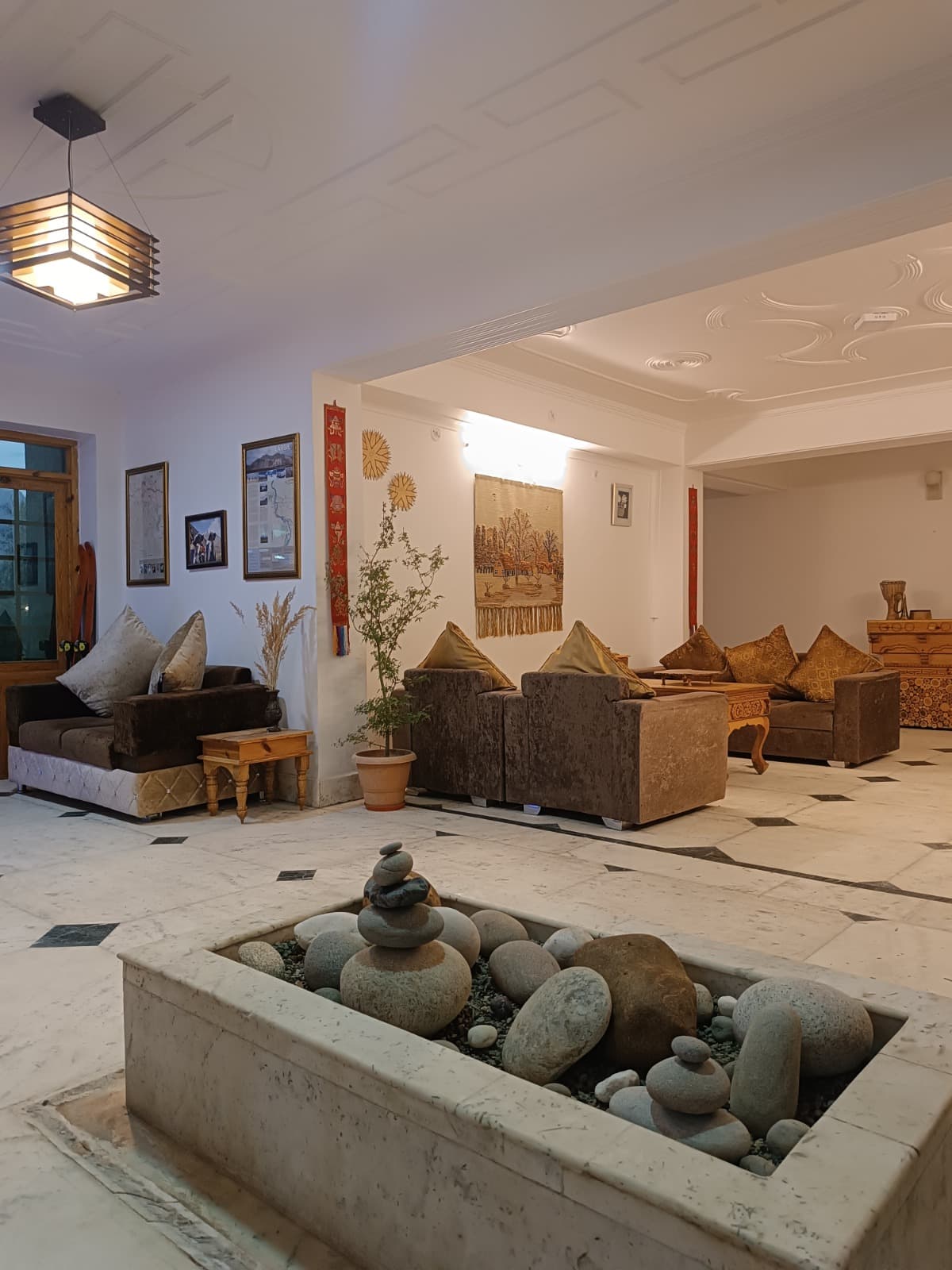 Lounges — Barula Hotel, Baroo, Kargil